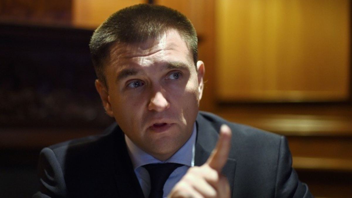 Климкин обвинил Россию в нападении на посольство Украины в Афинах